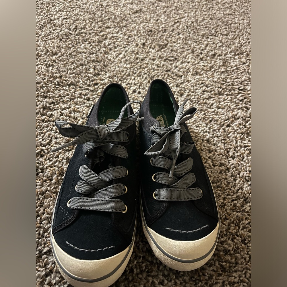 Simple Blue woman Sneakers size 7 up cycle materials